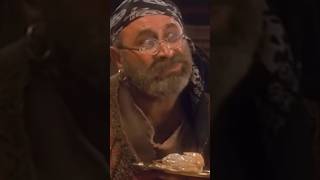 Every 90’s kid was laughing at Bob Hoskins as Smee in the 1991 movie Hook! #hook #bobhoskins #smee