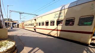 03183 Up Sealdah  - Lalgola passanger crossing Payradanga railway station ♥️