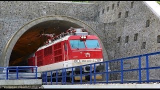 Electric loco 350 Gorila (ZSSK 350.006-3) @ InterCity 505 DOXXBET at tunnel Turecký vrch, Slovakia