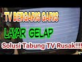 tv gambar bergaris garis dan layar redup