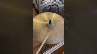 Nigel Demos a 22” ‘70s Zildjian “Made in Canada” ~2200-2550g