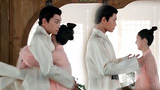 Princess suddenly hugs prince and measure him.He loses his mind and forgive her