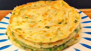 Method for making scallion-flavored pancakes, made with scallions and flour