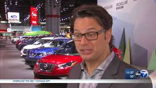 Product specialists keep Chicago Auto Show attendees informed