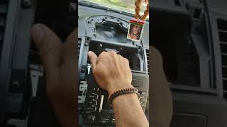 CD Player Removal 2013 Kia Soul- Save Your Hazard Lights!