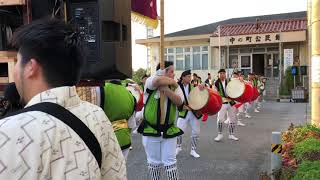 【旧盆エイサー】中の町青年会「道じゅねー」公民館出発 2019年