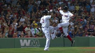 TB@BOS: Betts launches his 30th homer of the season