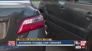 How to avoid staged car accidents