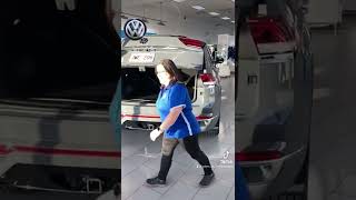 Adjusting the Power Tailgate Height on Volkswagen SUVs
