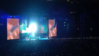 Guns n Roses - Don't Cry (Not in this lifetime Tour 2018) @Gelora Bung Karno, Jakarta