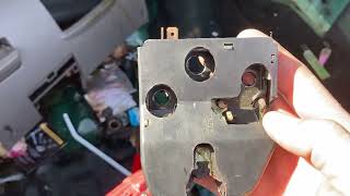 1996-2000 Honda Civic Trunk Latch Removal