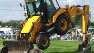 another dancing jcb digger from wragby show 2009