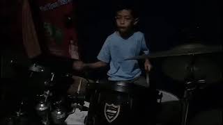 Adek Juno keren, udah bisa main drum ngiringin lagu dangdut, Bunga Mawar - The Mercy