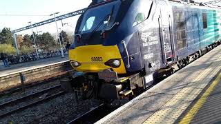 88003-68034 166Z departing from Swindon train station Wiltshire 13.4.2019