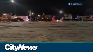 Protesters block Canada-US border in Manitoba