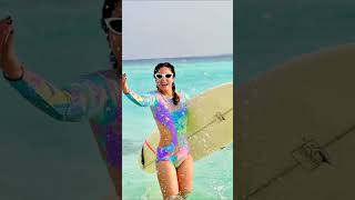 Hina Khan viral bikini look short video 😱😱😱🧐🧐🧐Hina Khan viral sexy video 😱😱🧐🧐🥱