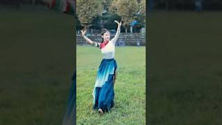 国舞美女 洗衣舞 Asian Beauties Ethnic Dance 颜值身材舞姿都是天花板级别 舞蹈专业主播 #shorts #dance 挑战 #金晨 #青花瓷  20250107225829