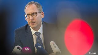 Kai Klose und Dr. Birgit Wollenberg über Aktuelles zu Corona in Hessen | Pressekonferenz 24.04.2020