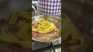 Tagliatelles jambon et beurre de sauge