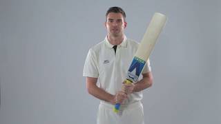 Slazenger V1000 Bat review by Jimmy Anderson