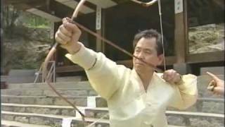 Korean Archery (traditional) Aiming and Releasing