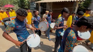 गाणी छान वाजवली 🎹 वाल्यानी आणि वाजवणाऱ्यांनी 🥁पण एकदंम कडक वाजवल 😎vakratund musical group