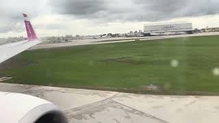 WestJet flight WS306 takeoff from Winnipeg James Armstrong Richardson International Airport (YWG)