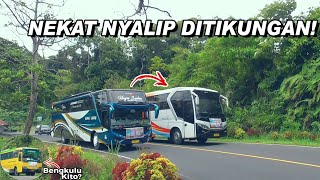 TEREKAM JELAS‼️SOPIR BUS INI NEKAT SALIP ROSIN DI TIKUNGAN LIKU 9