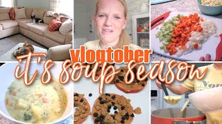 VLOGTOBER 2023 / IT'S SOUP SEASON / EASY AND HEALTHY LUNCH IDEA / POTATO BROCCOLI CHEESE SOUP