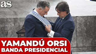 El momento en el que YAMANDÚ ORSI recibe la BANDA PRESIDENCIAL de URUGUAY