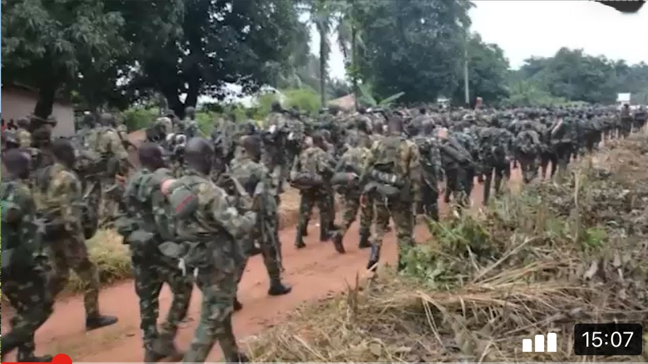 BIRAVUGWAKO ABASIRIKARE 356 B'URWANDA BINJIYE MURI CONGO! - YouTube