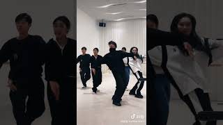 刘福洋舞蹈 争气舞 气氛组就位 气场全开 气势不能输#chinesedancer #liufuyang