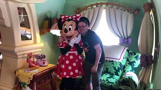 Meeting Minnie Mouse (2nd meet)