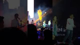 KONSER HEBOH BERUJUNG MAUT