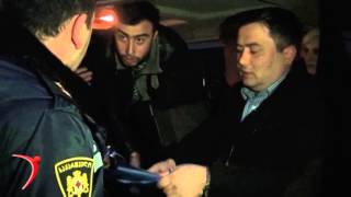 პოლიცია დაკავებული თავისუფალი ზონის წევრების ადვოკატისთვის ხელის შეშლას ცდილობს
