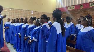 nayambi Nzambe se moko (abbé makamba) chorale jeunesse en mission bilenge ya mwinda saint Paul