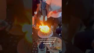 Encendieron 80 velas para sorprenderla en su cumpleaños, pero no imaginaron lo que iba a pasar