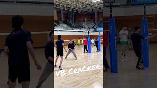 A spike attack from right side!! #volleyball #shorts