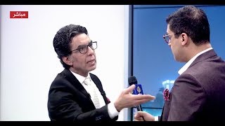 مذيع الجزيرة مباشر يفاجئ محمد ناصر في ستديو قناة مكملين