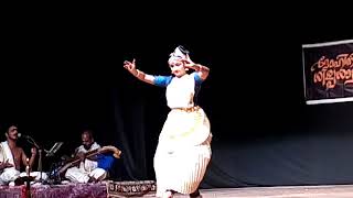 Mohiniyattam Silpasala - 2018, Sandra pisharody performing Managalam.