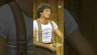 Robin Williams’ impression of a Romanian gymnast #shorts #comedy #standup
