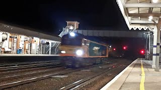 *Rare* GBRf 92028 speeds through Paddock Wood LE 30/1/19