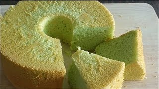 Pandan Chiffon Cake (班兰戚风蛋糕)