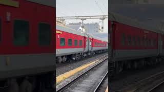 12622 New Delhi to MGR Chennai central TAMILNADU EXPRESS skip Rani Kamlapati Railway station