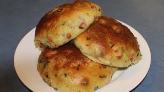 Spinach, Capsicum and Cheese Buns