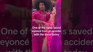 Beyoncé’s dancer saved her from a near nip-slip during her recent show. #beyonce #renaissance