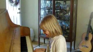 Maggie on Piano 055