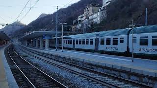 treno con 2 E464 in partenza da Como San Giovanni