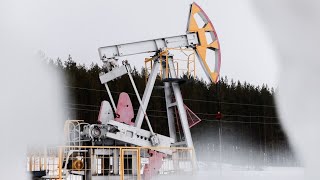 Oil Surges on Saudi Energy Facility Attack, Russia-Ukraine War