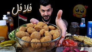 تحدي الفلافل العراقية الاصيلة و الفلافل السورية مع الصوصات - Iraqi Syrian Falafel